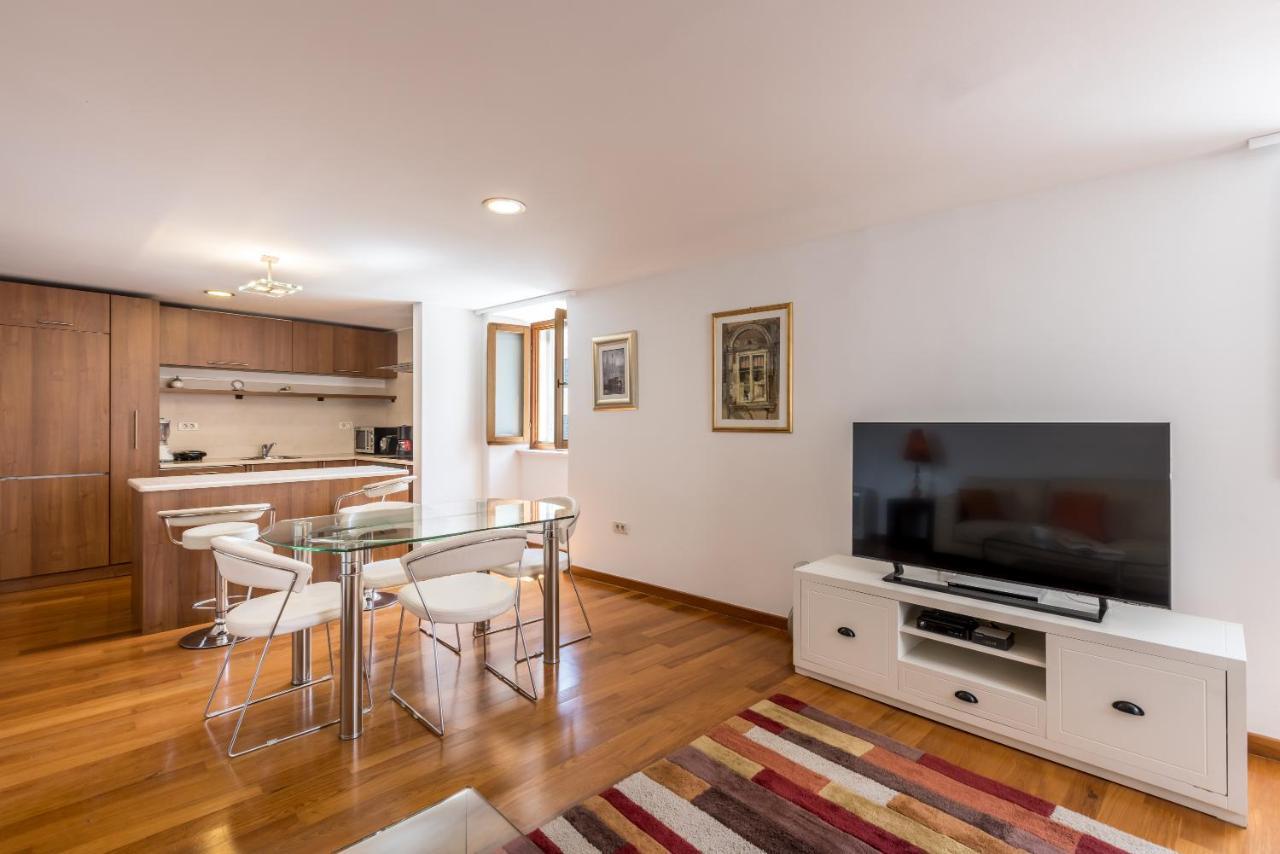 Peristil Apartment Split Buitenkant foto